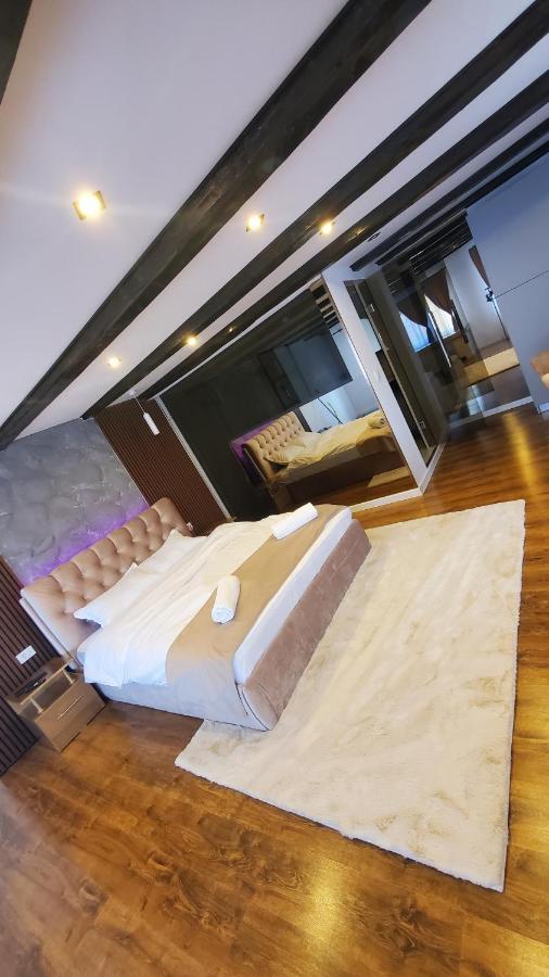 Flux Studios Apart 2 Oradea Dış mekan fotoğraf